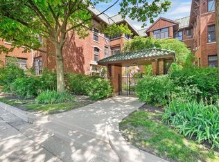 1150 Washington Blvd APT 2, Oak Park, IL 60302