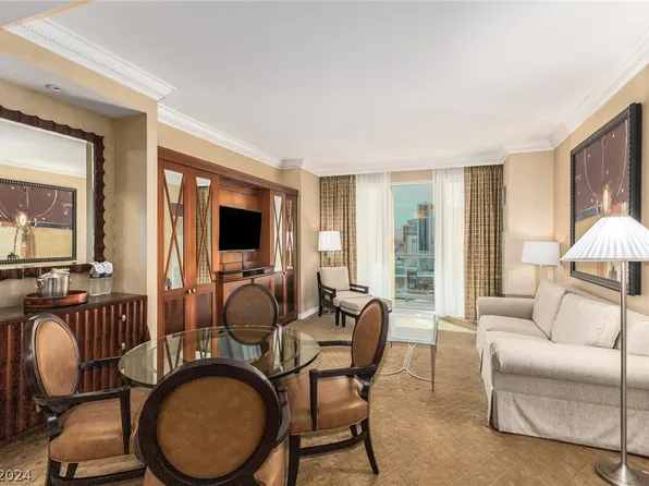 145 E Harmon Ave #2021, Las Vegas, NV 89109
