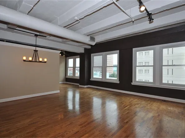 1120 Texas St #5B, Houston, TX 77002