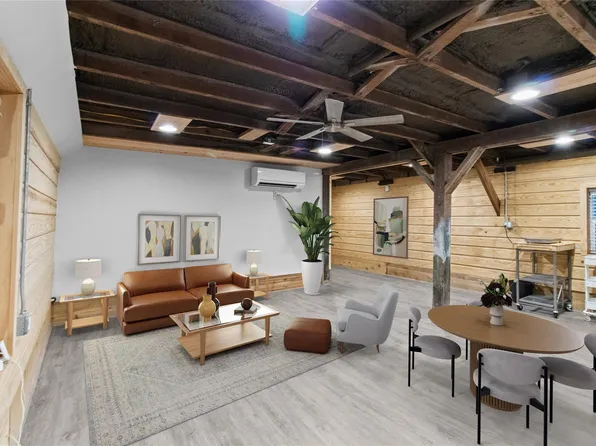 2603 Bernardo De Galvez #B, Galveston, TX 77550