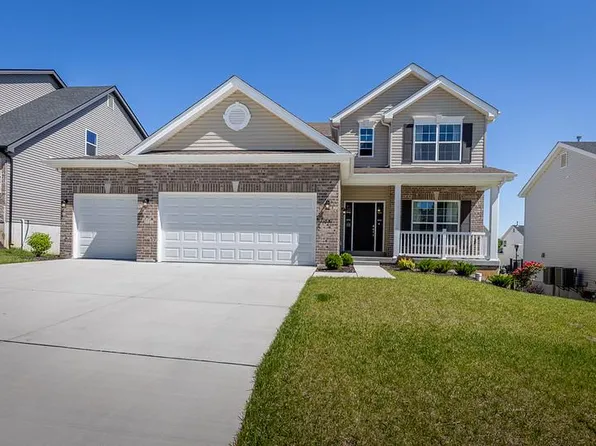 1051 Miremont Dr, Ballwin, MO 63011