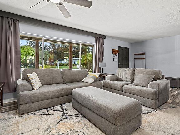 5th image of 6809 WILLOUGHBY LANE