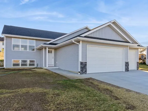 187 Karen Dr, Williamsburg, IA 52361
