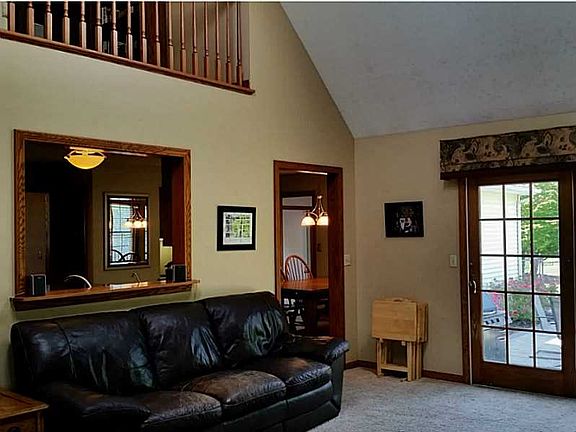 3rd image of 5216 Castlewood Ct