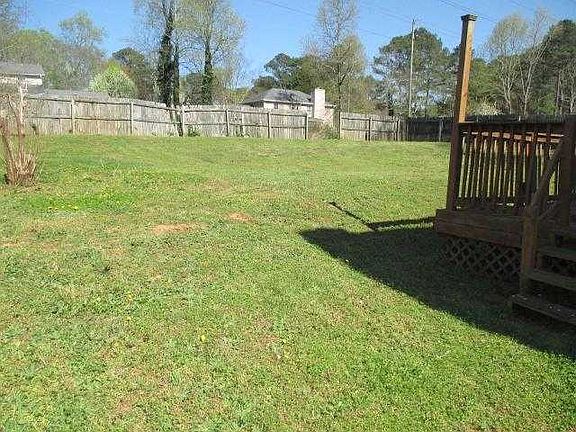 LARGE FENCED BACK YARD