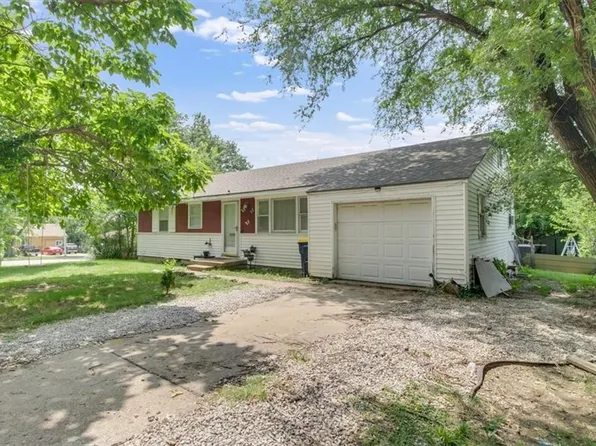 8608 Eastern Ave, Kansas City, MO 64138