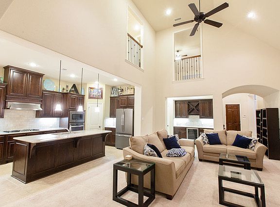 3rd image of 13955 Chamomile Ln