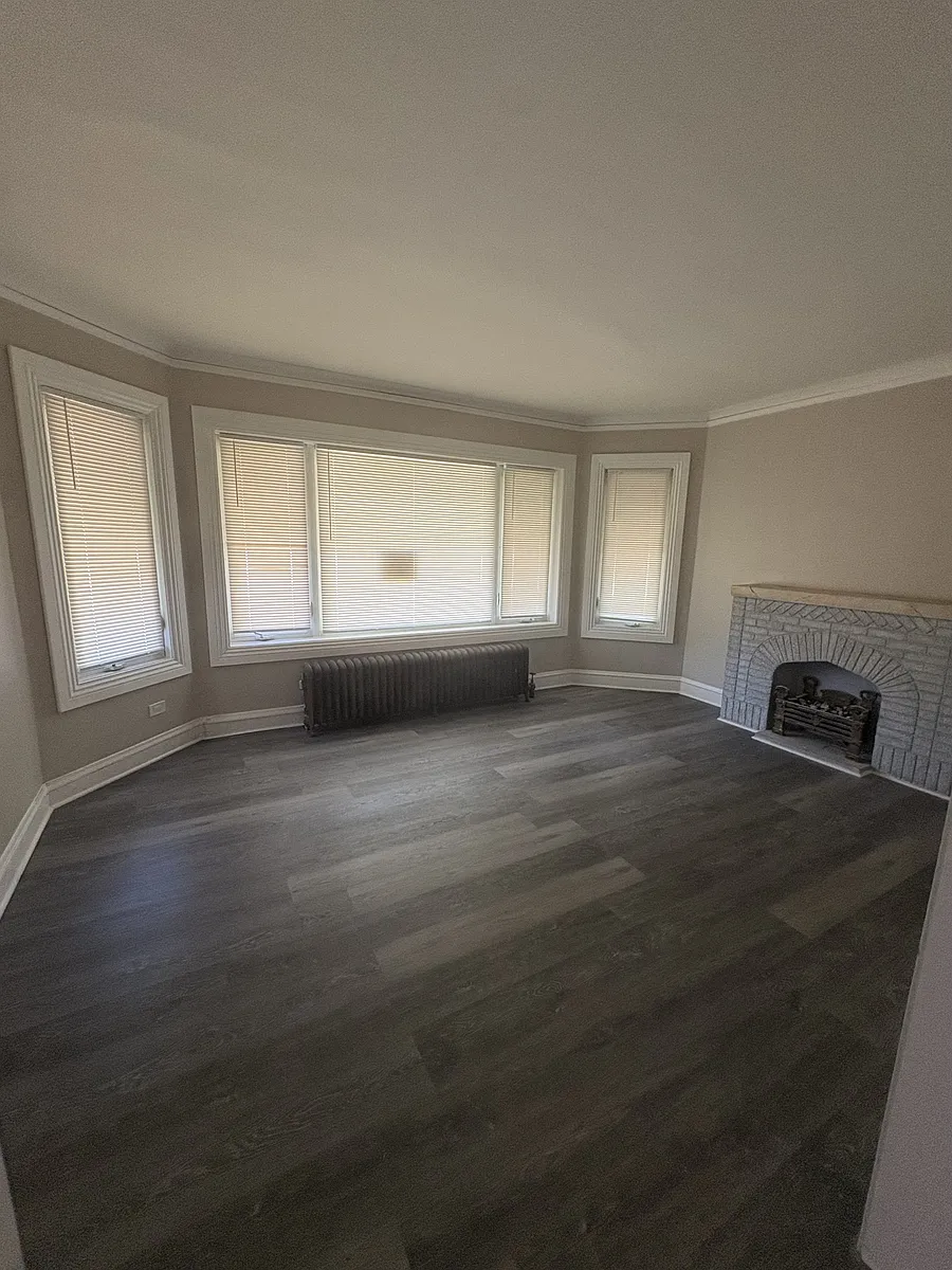 Building Photo - 7607 S Wolcott Ave