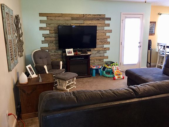 2nd image of 188 Wigeon Ct
