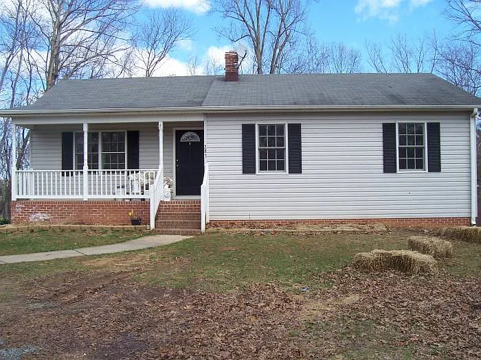 283 Jonquil Rd photo 1