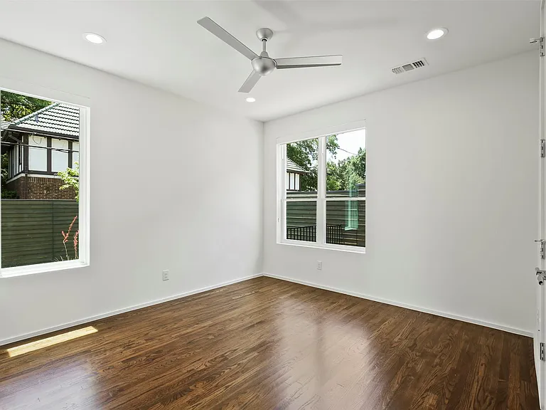 6250 Oram St #104 — Photo 9