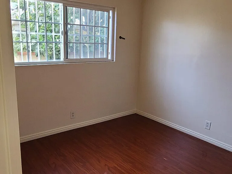 935 Edith Ave #A — Photo 10