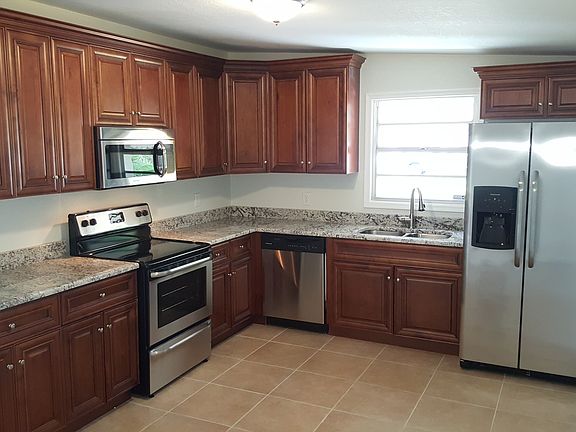 5th image of 6216 S Grady Ave