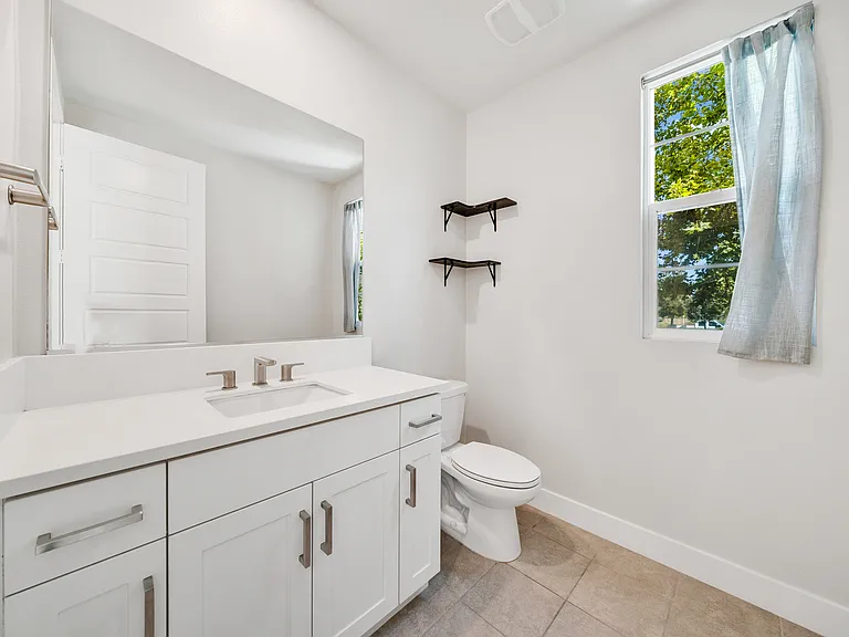 333 Sawbuck — Photo 76