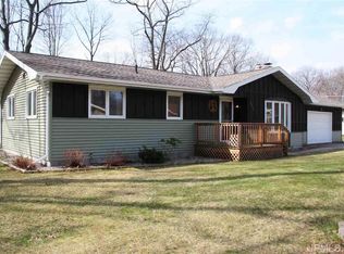 2713 3rd Ave W, Gladstone, MI 49837