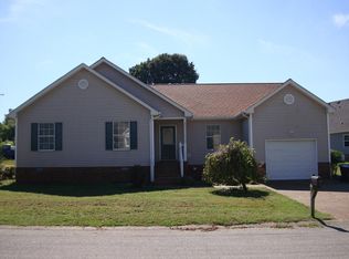 117 Cambridge Dr, Gallatin, TN 37066