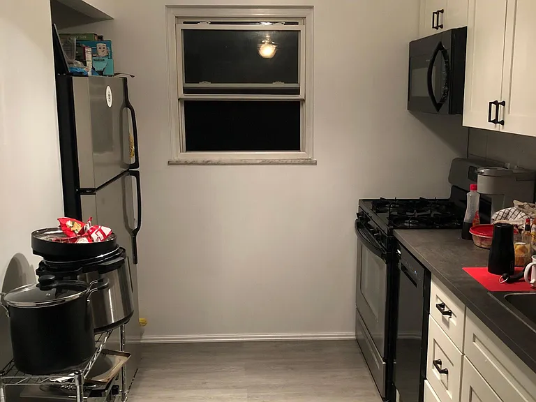 515 Decatur Ave #1 — Photo 5