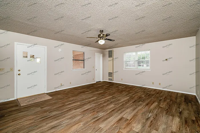 23 W Stadium Rd — Photo 3