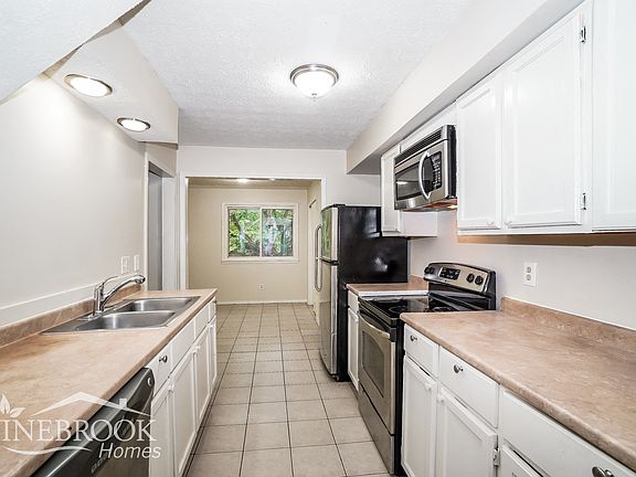 4th image of 2915 Northglen Dr