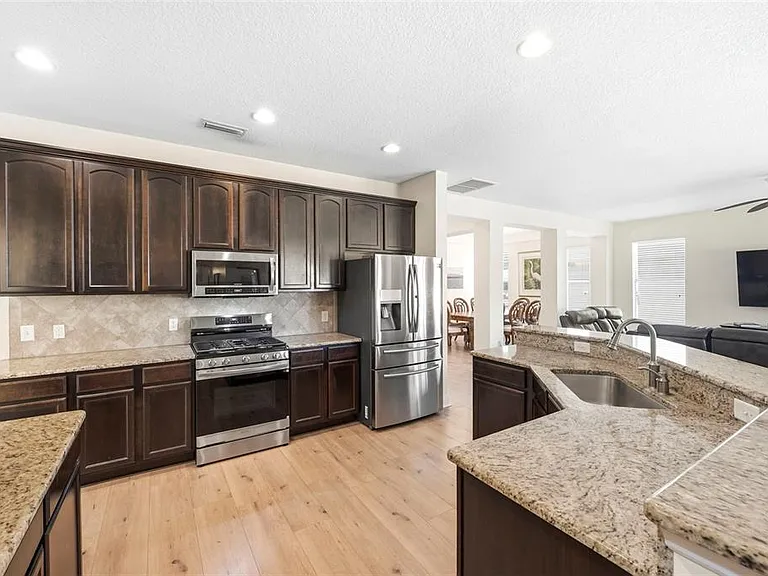 2734 Silvermoss Dr — Photo 19