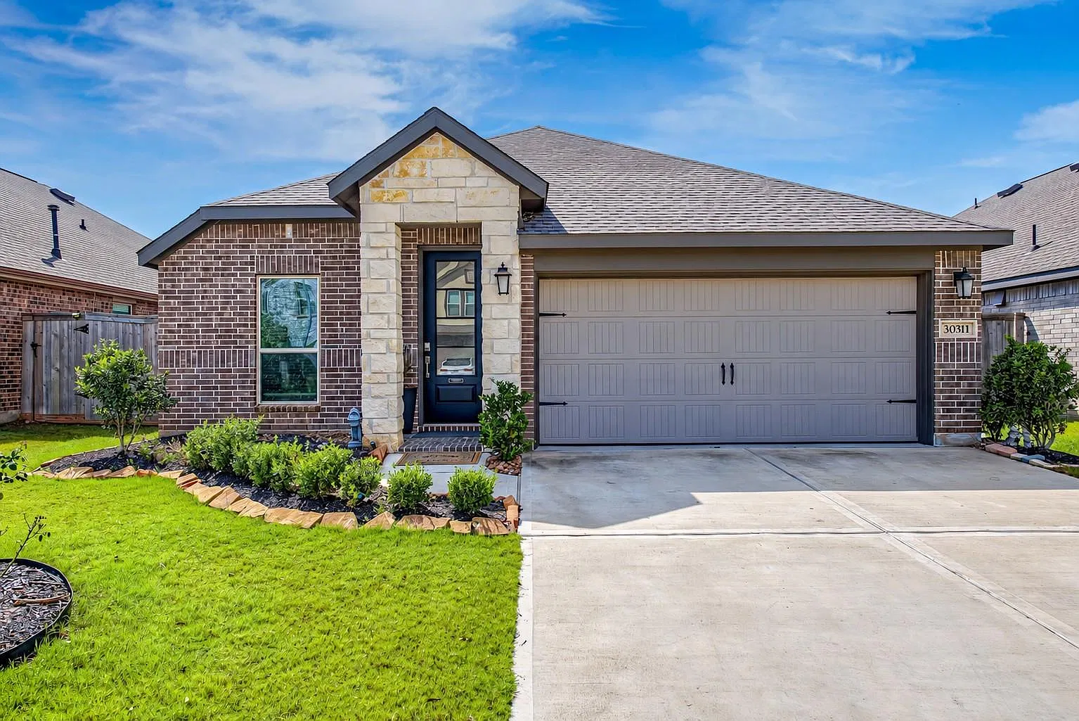 4 bed, 2.0 bath, 1875 sqft, $2,600 — Photo 1