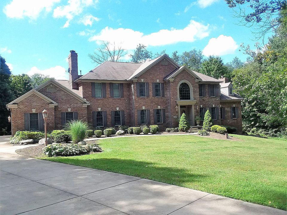 1st image of 348 Meadow Oaks Trl