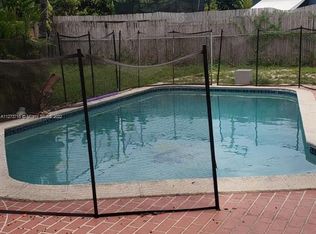 601 W Sample Rd, Pompano Beach, FL 33064