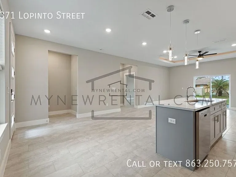 3371 Lopinto St — Photo 10