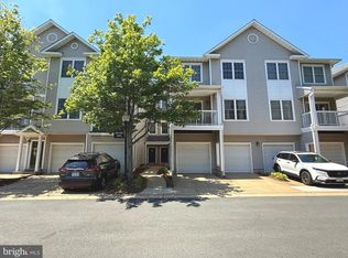Gates Of Fair Lakes Cond, Fairfax, VA 22033