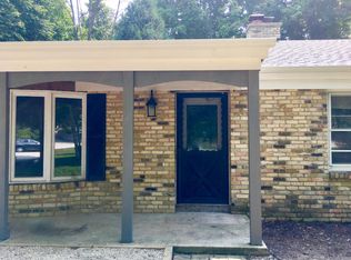 5905 Cedar Sauk Rd, Saukville, WI 53080