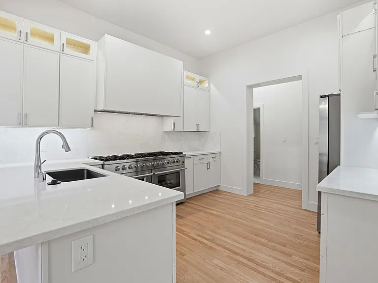 172 Bella Vista Ave #A — Photo 13