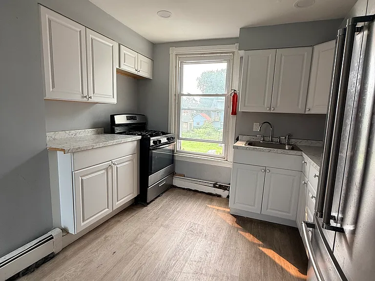 517 Wilde Ave #2 — Photo 6