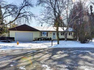 2211 Coronet Rd, Loves Park, IL 61111