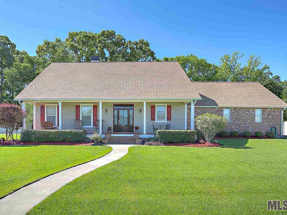 1st image of 16319 Stafford Oak Dr