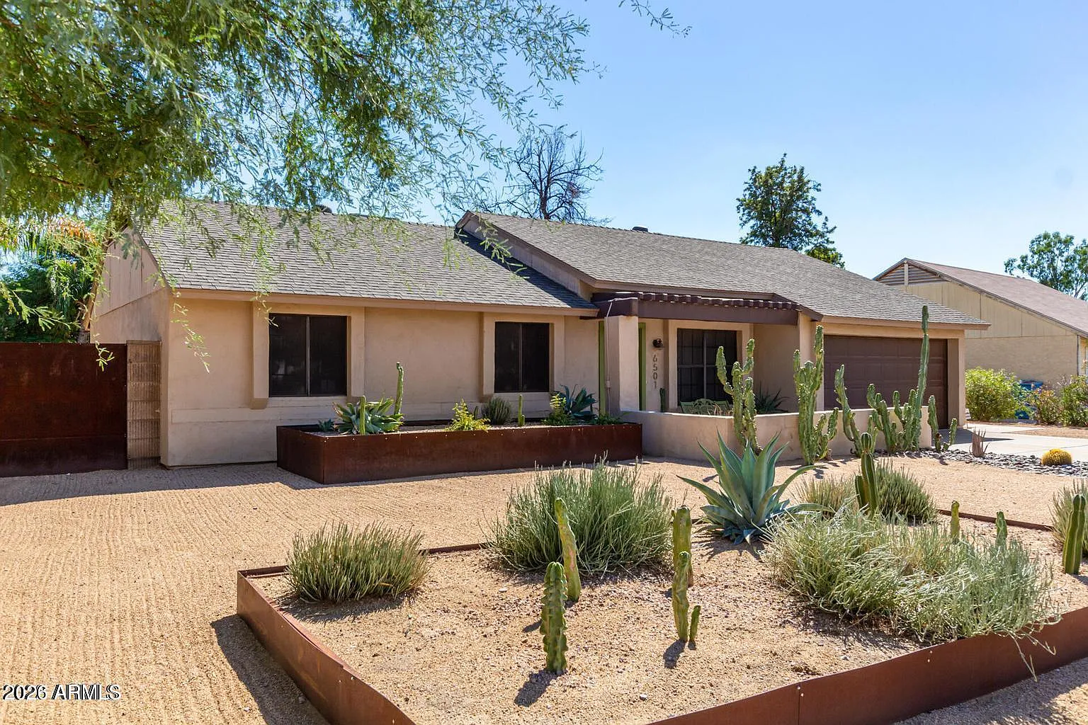 3 bed, 2.0 bath, 1376 sqft, $3,500 — Photo 4