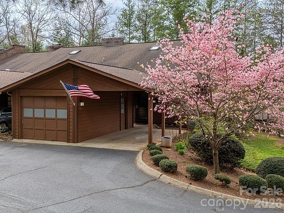 2nd image of 504 Woodfield Dr