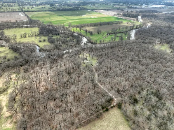 (undisclosed Address), Carthage, MO 64836