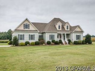 852 Treyburn Cir, Greenville, NC 27858