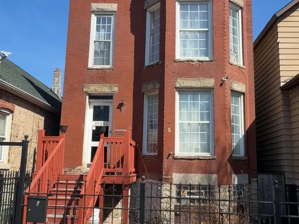 (undisclosed Address), Chicago, IL 60617