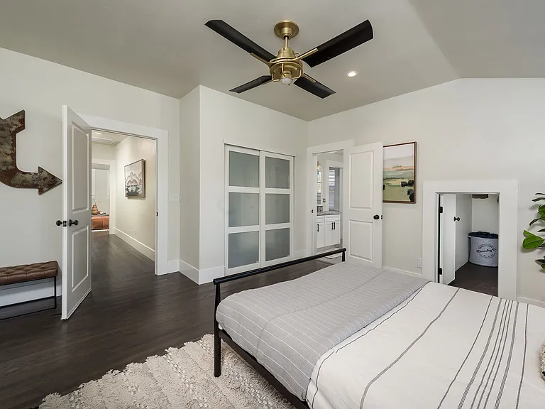 3521 J St #2 — Photo 8