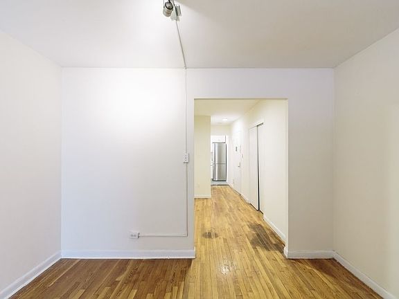 3rd image of 347 E 51st St APT 1A