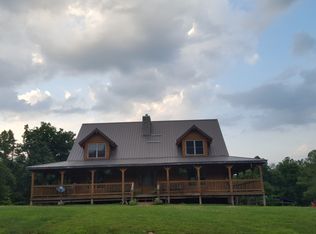 1000 Round Mountain Rd, Irvine, KY 40336