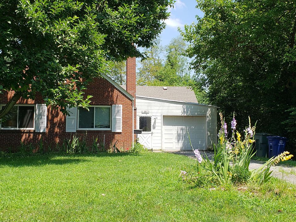 2nd image of 394 E Kanawha Ave