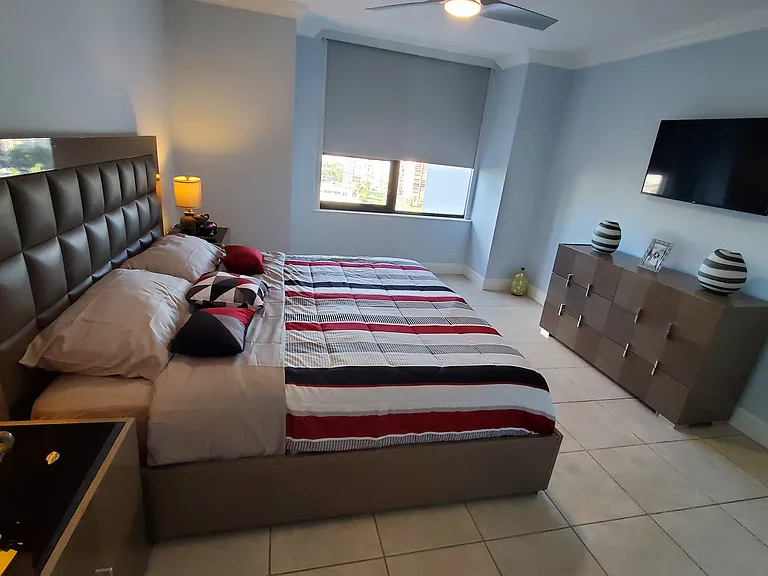3505 S Ocean Dr #1104 — Photo 2
