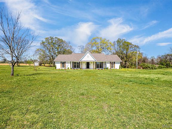 3rd image of 4258 Friendship Rd