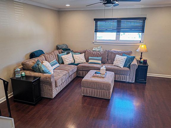 5th image of 3815 Charteris Rd