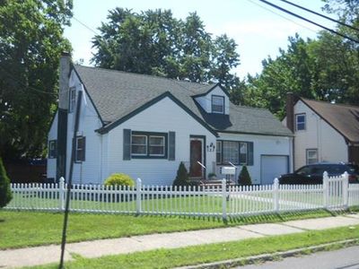 123 Vineyard Rd, Edison, NJ, 08817