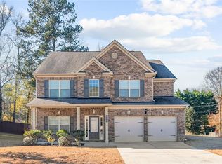 424 Live Oak Pass, Loganville, GA 30052