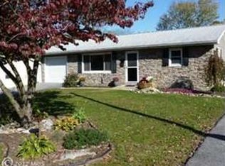 508 E Madison St, Greencastle, PA 17225