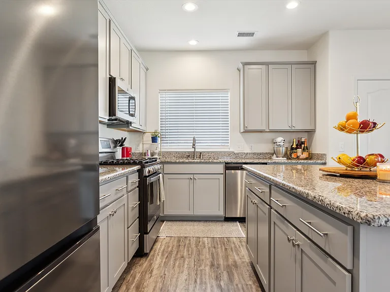 129 Corcoran Ln — Photo 15